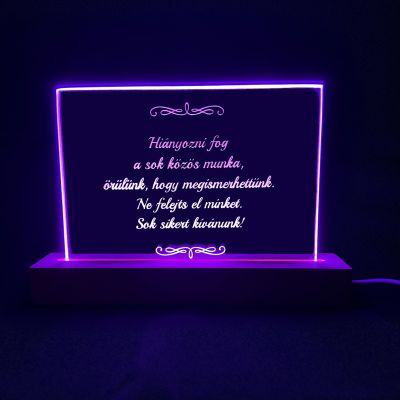 Világító plakett szöveggel