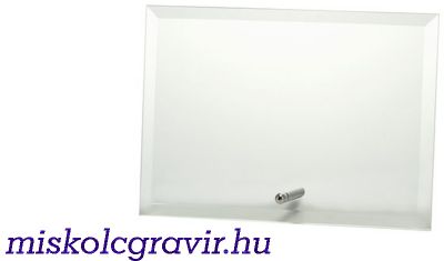 Üveg plakett gravírozás, plakett miskolc, miskolc plakett, üveg gravírozás, ajándék gravírozás Szögletes üvegplakett, üvegplakett gravírozás, serleg gravírozás miskolc